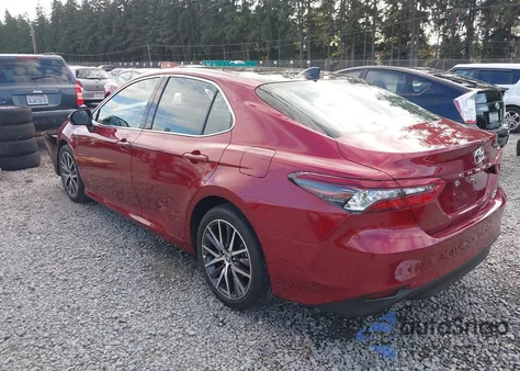 2021 Toyota Camry Xle Awd z USA, uszkodzony, nr VIN 4T1F11BK5MU042654